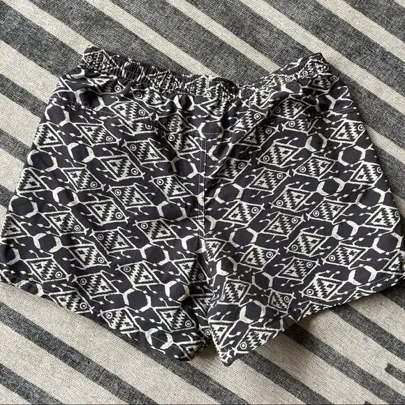 Patagonia ikat fish print baggies. Small - Picture 4 of 9